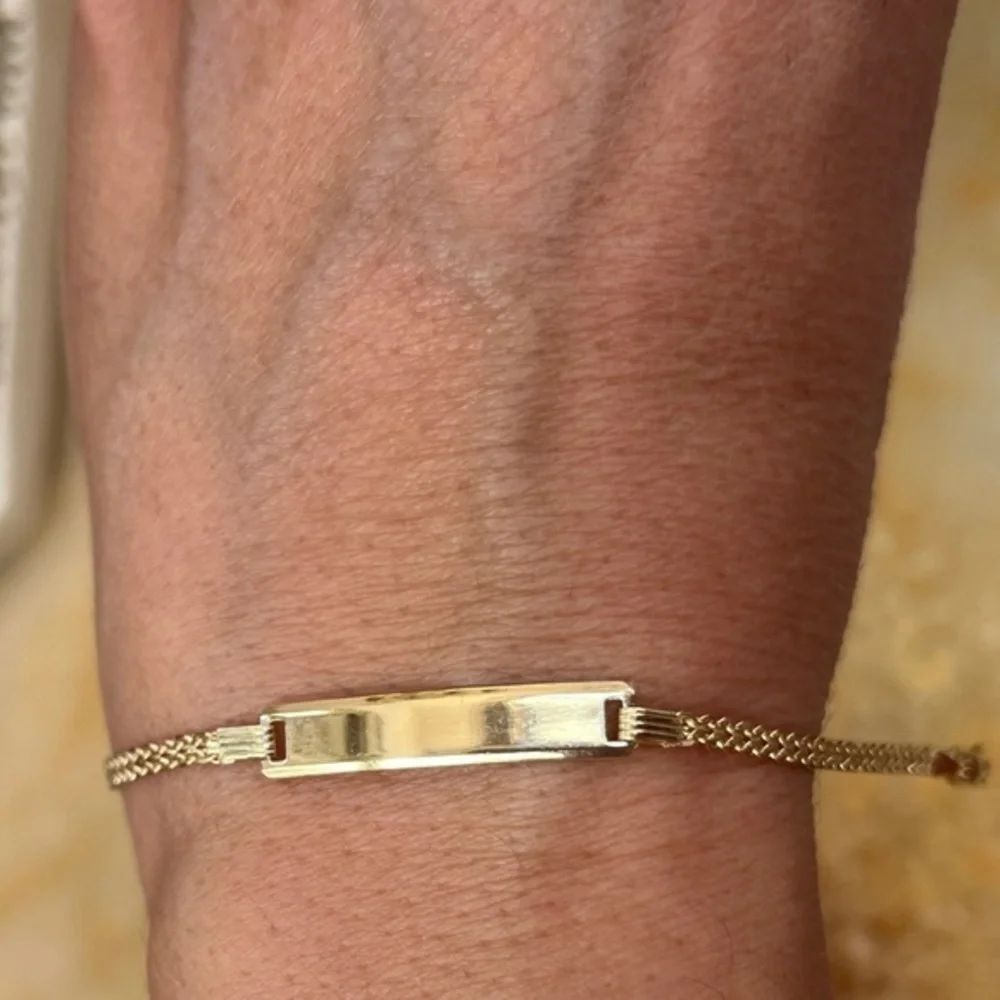 New 10K yellow gold Baby ID Bracelet 5.5” inches